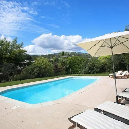 Private Luxurious Five Bedrooms In Saint-tropez, French Riviera Villa *